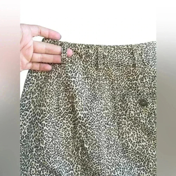 Lizwear Liz Claiborne Animal Print
Skirt Size 2P 100% cotton cheetah print - Picture 4 of 9
